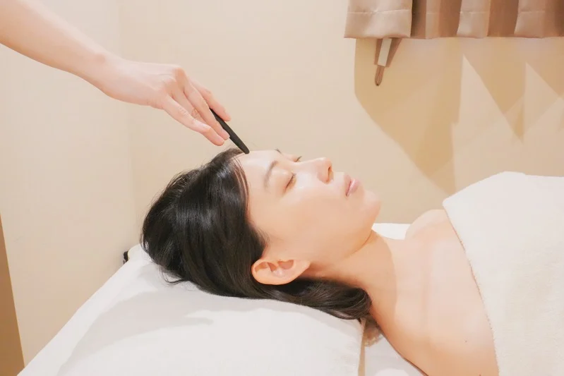 臉部撥筋